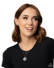 Load image into Gallery viewer, Paparazzi - Birthstone Beauty - Green