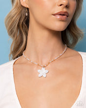 Load image into Gallery viewer, Paparazzi - Handcrafted Hawaiian - White