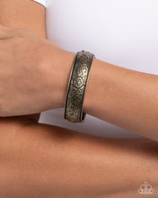 Load image into Gallery viewer, Paparazzi - Regency Refresh - Brass