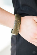 Load image into Gallery viewer, Paparazzi Garden Villa - Brass