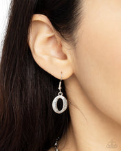 Load image into Gallery viewer, Paparazzi - OVAL The Limit - Silver