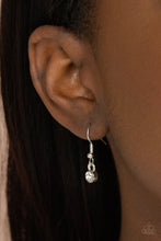 Load image into Gallery viewer, Paparazzi - The Queen Demands It - Purple