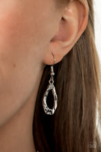 Load image into Gallery viewer, Paparazzi - Game OVAL - Silver