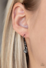 Load image into Gallery viewer, Paparazzi Chromatic Couture - Purple