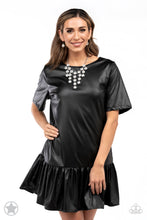 Load image into Gallery viewer, Paparazzi - Stoplight Stunner - White