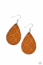 Load image into Gallery viewer, Paparazzi - Stylishly Subtropical - Orange