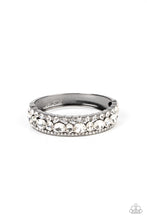 Load image into Gallery viewer, Paparazzi - Mega Megawatt - Black