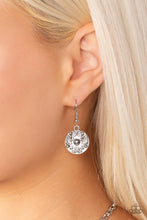 Load image into Gallery viewer, Paparazzi - Poppy Persuasion - Purple