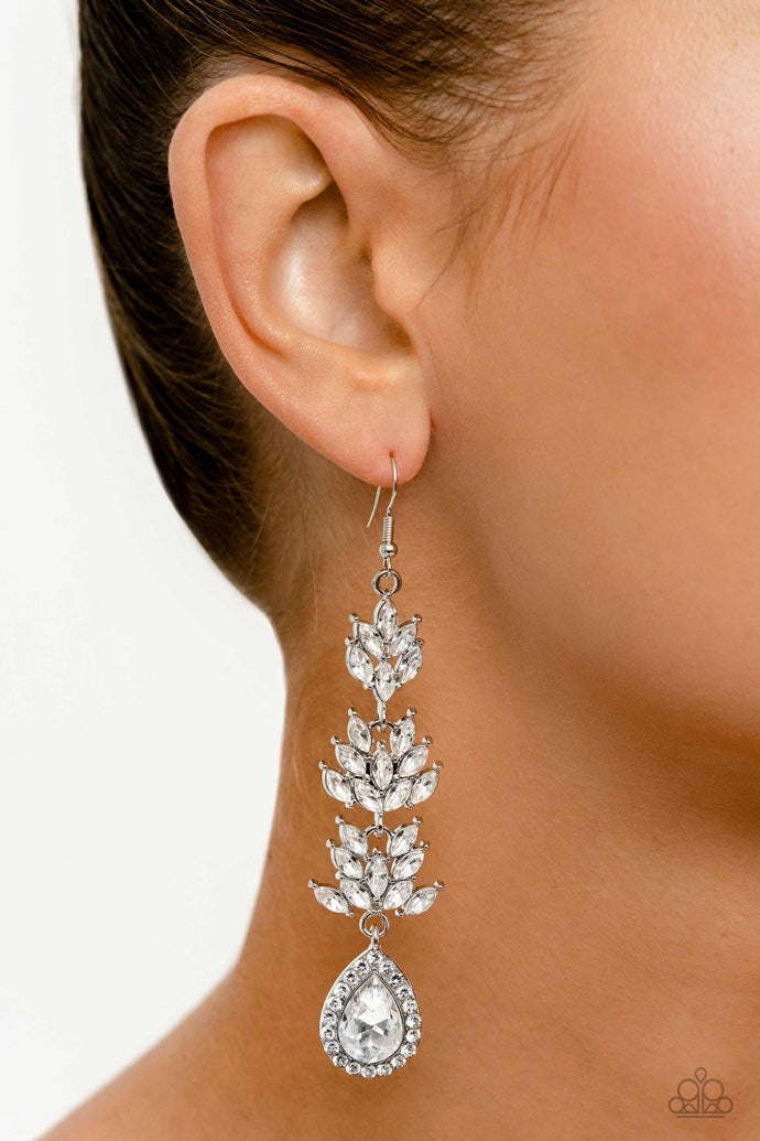 Paparazzi - Water Lily Whimsy - White