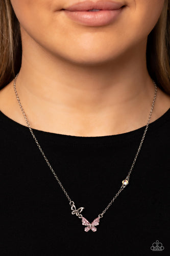 Paparazzi - Cant BUTTERFLY Me Love - Pink