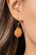 Load image into Gallery viewer, Paparazzi - Hammered Horizons - Gold