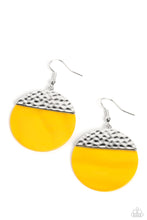 Load image into Gallery viewer, Paparazzi - SHELL Out - Yellow