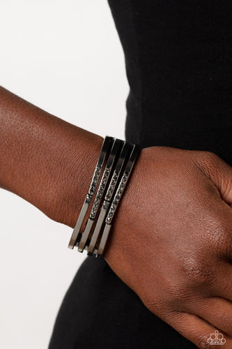 Paparazzi - Labyrinth Lure - Black