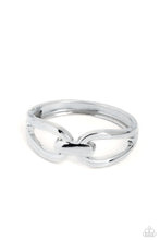 Load image into Gallery viewer, Paparazzi - Mechanic Masquerade - Silver