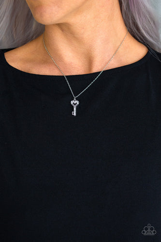 Paparazzi - Lock Up Your Valuables - White