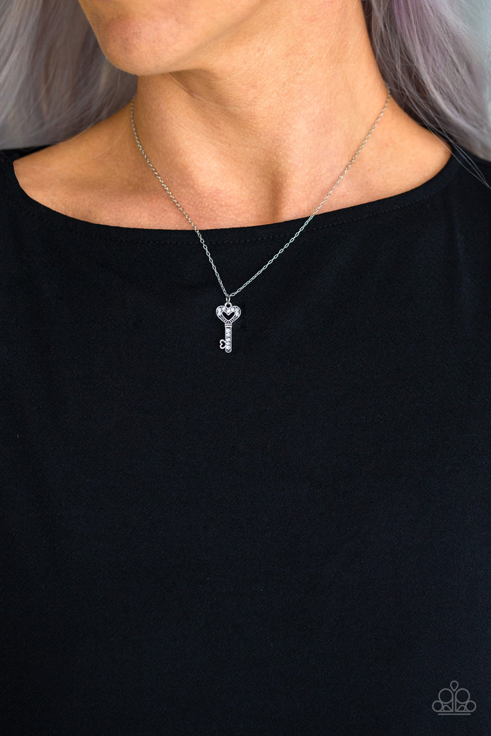 Paparazzi - Lock Up Your Valuables - White