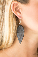 Load image into Gallery viewer, Groovy Grove - Black Earrings