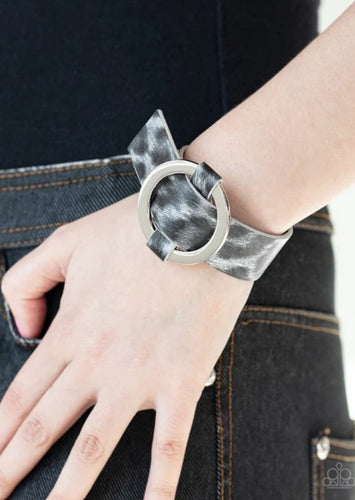 Paparazzi - Jungle Cat Couture - Silver